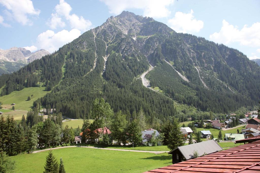 Hotel Alte Krone Mittelberg Dış mekan fotoğraf